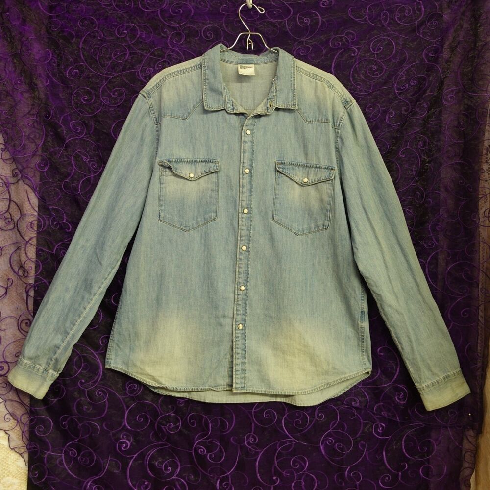 H&M Womens Sz XL Denim Pearl Snap Button Up Shirt Yoked Western Classic Grunge